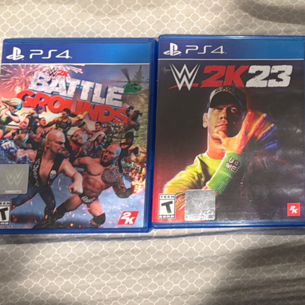 Blue PlayStation 5 Video Games with Dynamic Covers